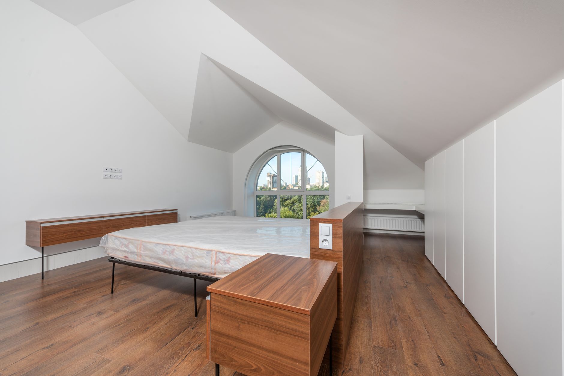 Traitement punaises de lit équipe à Clichy